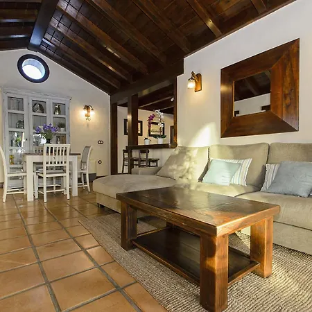 Ermita Perdomo Tatil Evi