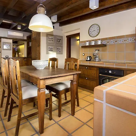 Ermita Perdomo Tatil Evi Masdache