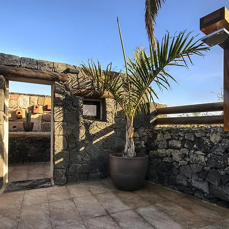 Ermita Perdomo Tatil Evi