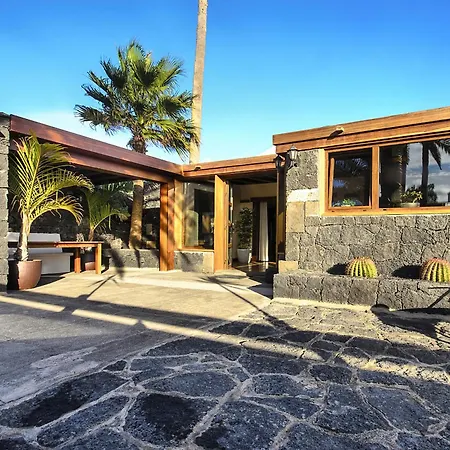 Ermita Perdomo Tatil Evi