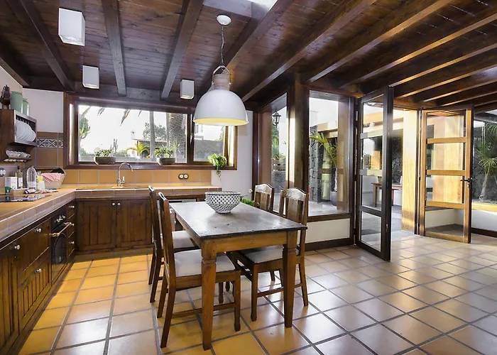 Ermita Perdomo Masdache