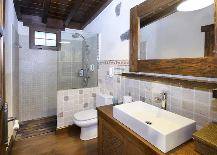 Ermita Perdomo * Masdache