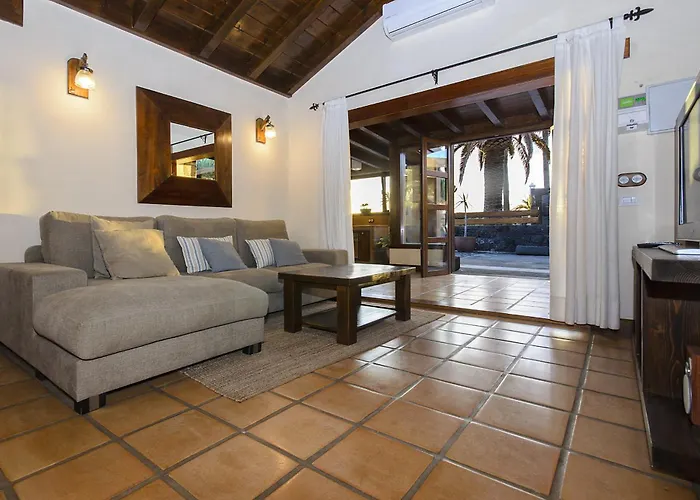 Ermita Perdomo Masdache