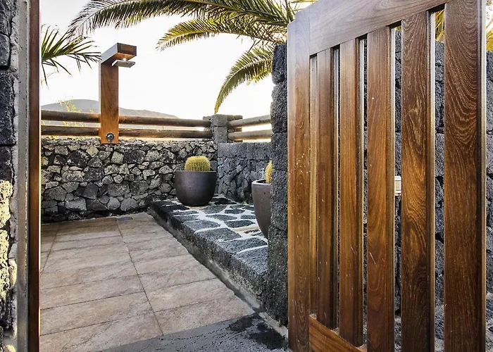 Ermita Perdomo * Masdache