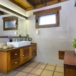 Ermita Perdomo Masdache